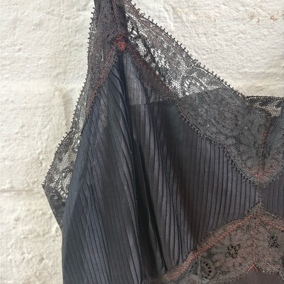 Vintage Black Slip - Picture 1 of 3